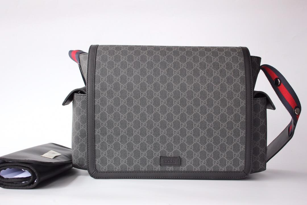 Gucci Handbags AAA(Men)-027