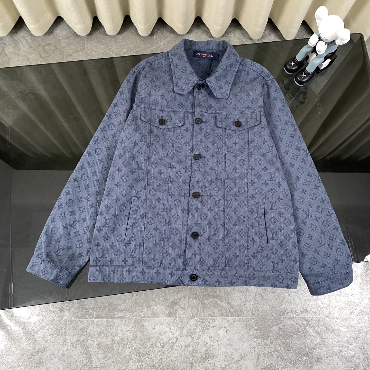 LV Jacket-049