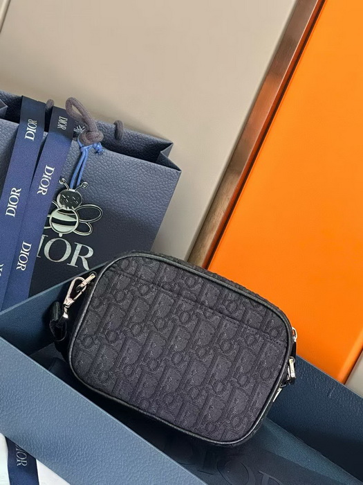 Dior Handbags AAAA(Men)-019