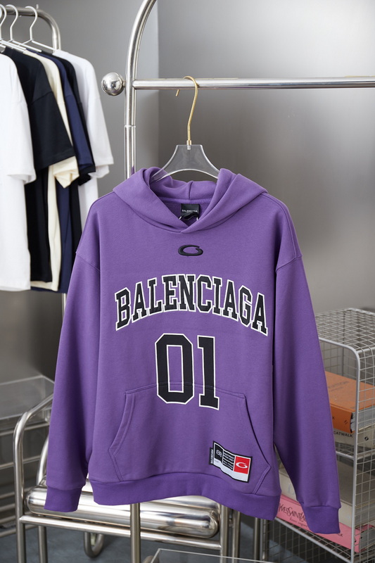 Balenciaga Hoody-080