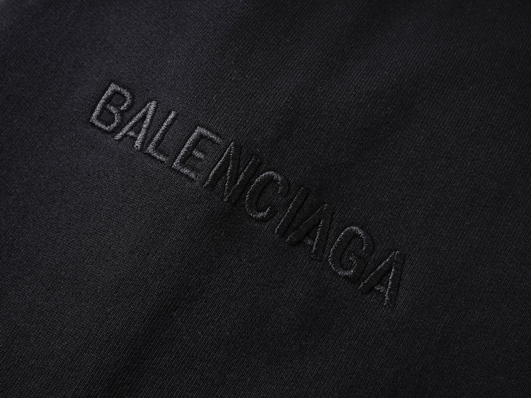 Balenciaga Hoody-117