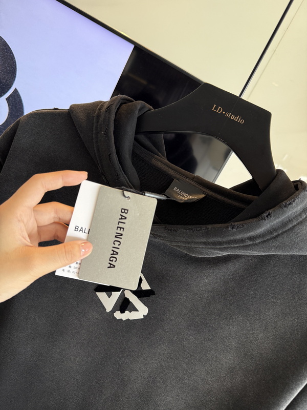 Balenciaga Hoody-129