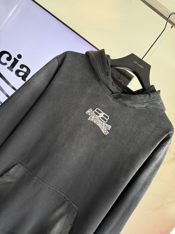 Balenciaga Hoody-131