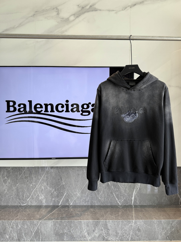 Balenciaga Hoody-132