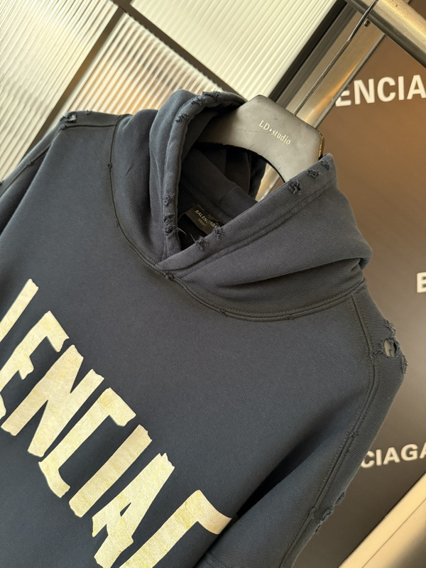 Balenciaga Hoody-134