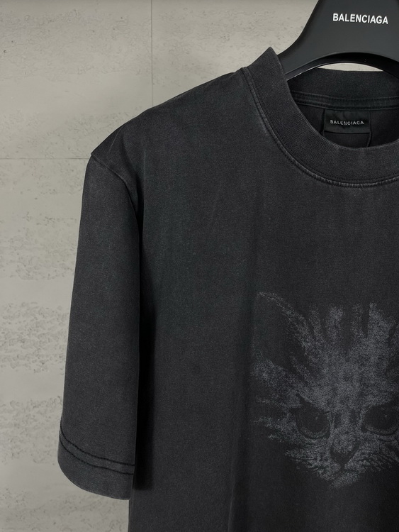 Balenciaga T-shirts(Women)-004