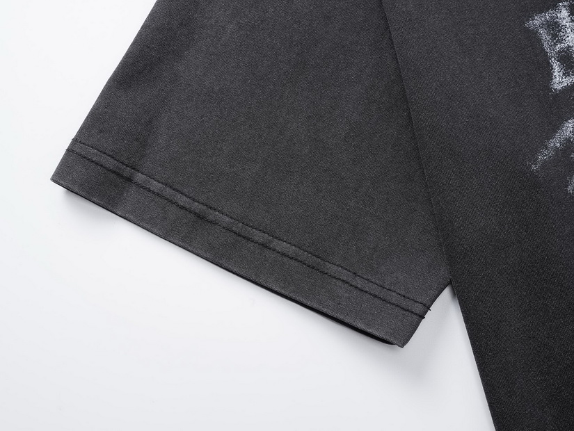 Balenciaga T-shirts(Women)-007