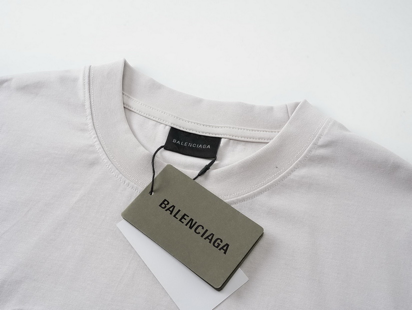 Balenciaga T-shirts(Women)-009