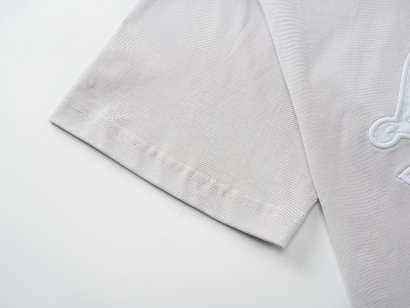 Balenciaga T-shirts(Women)-009