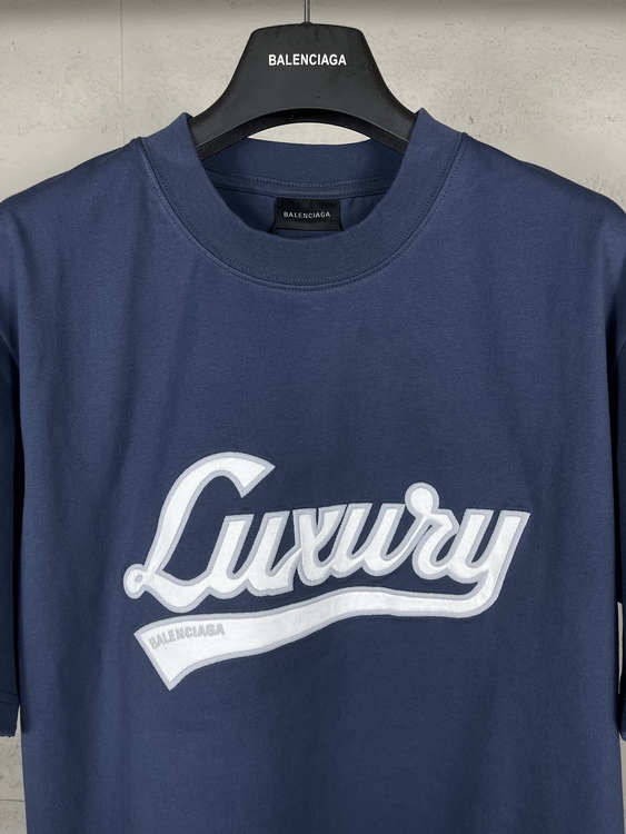 Balenciaga T-shirts(Women)-012