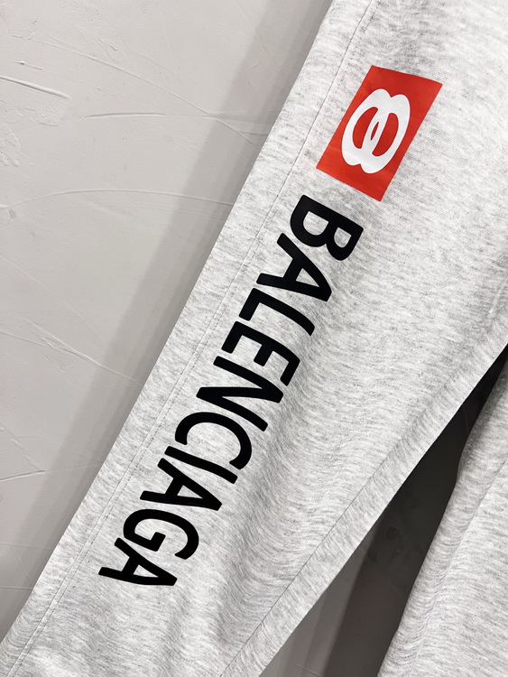 Balenciaga Pants-070