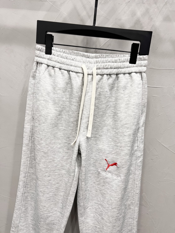 Balenciaga Pants-072