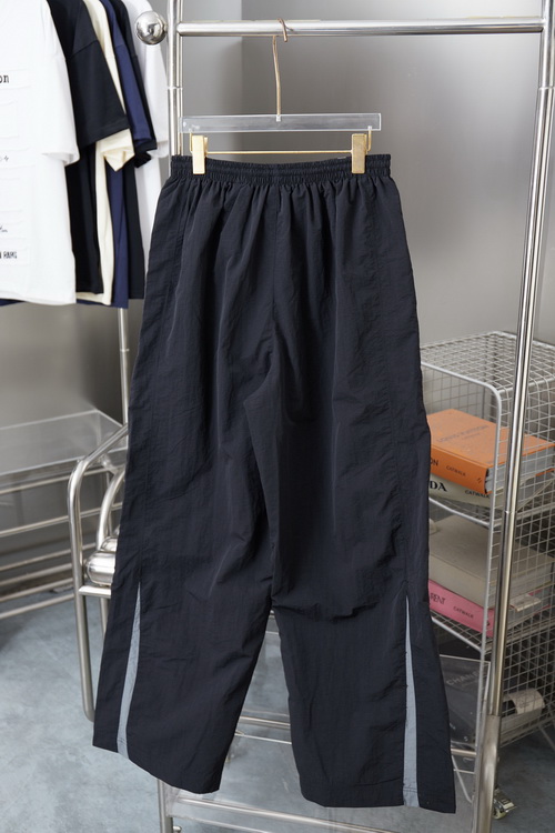 Balenciaga Pants-095