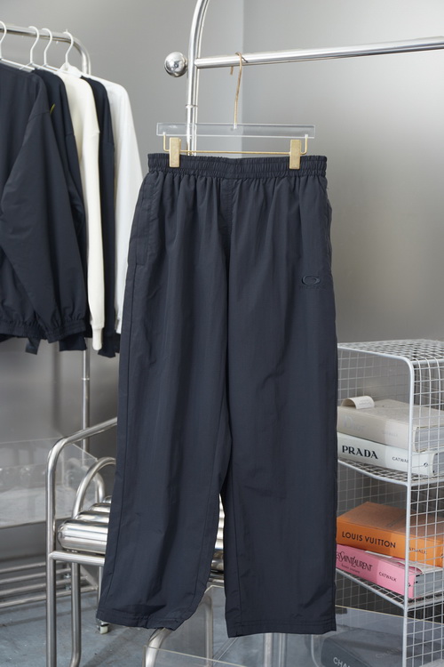 Balenciaga Pants-099
