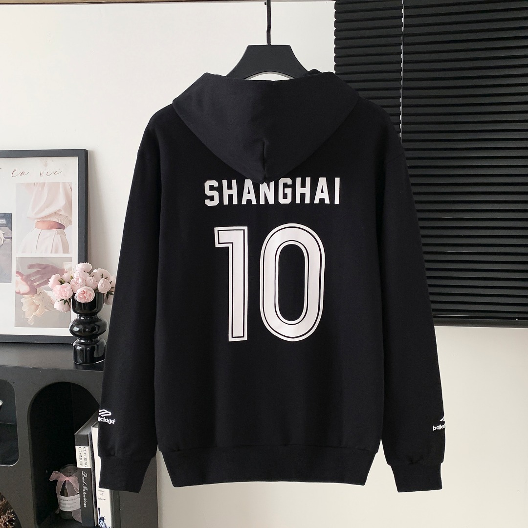 Balenciaga Hoody-207