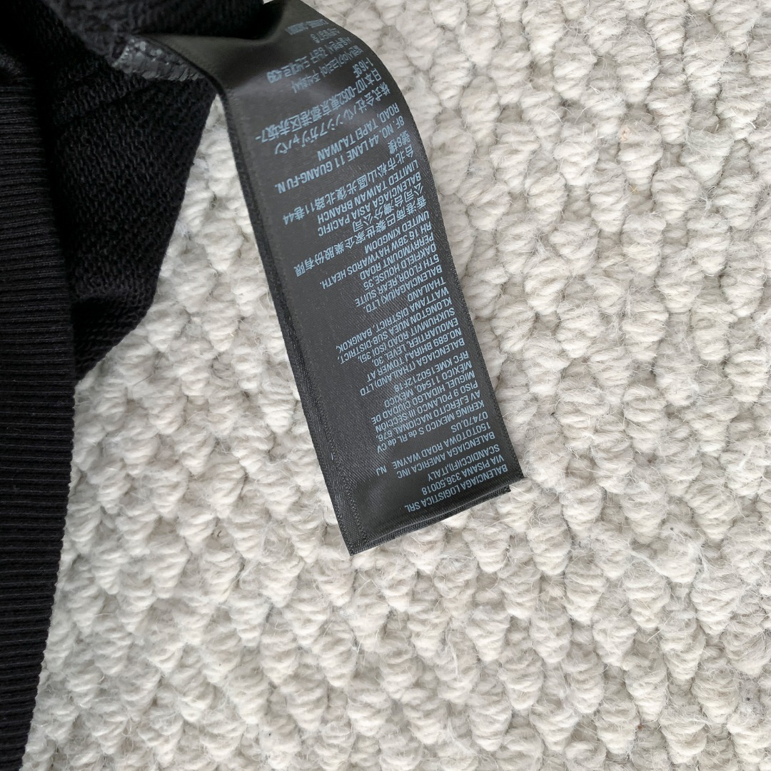 Balenciaga Hoody-207