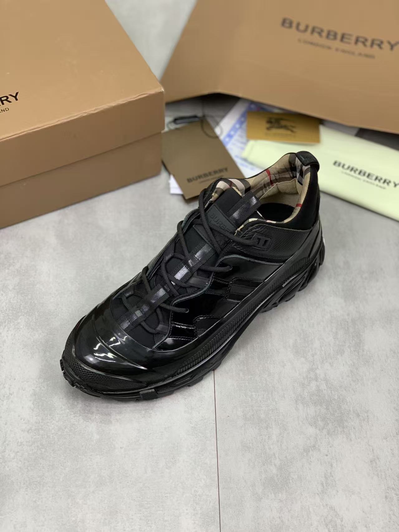 Burberry Shoes(AAA)-018