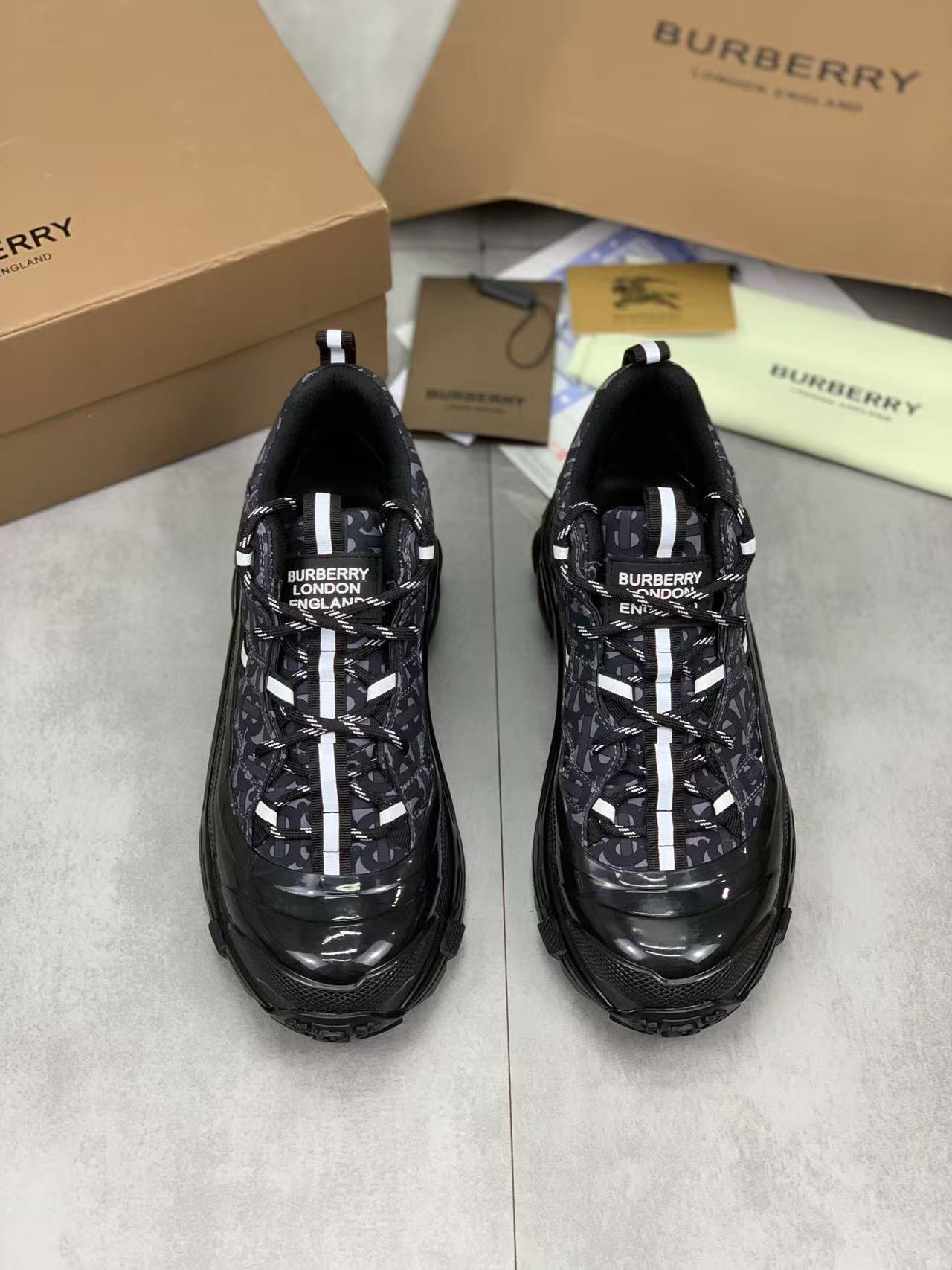 Burberry Shoes(AAA)-020