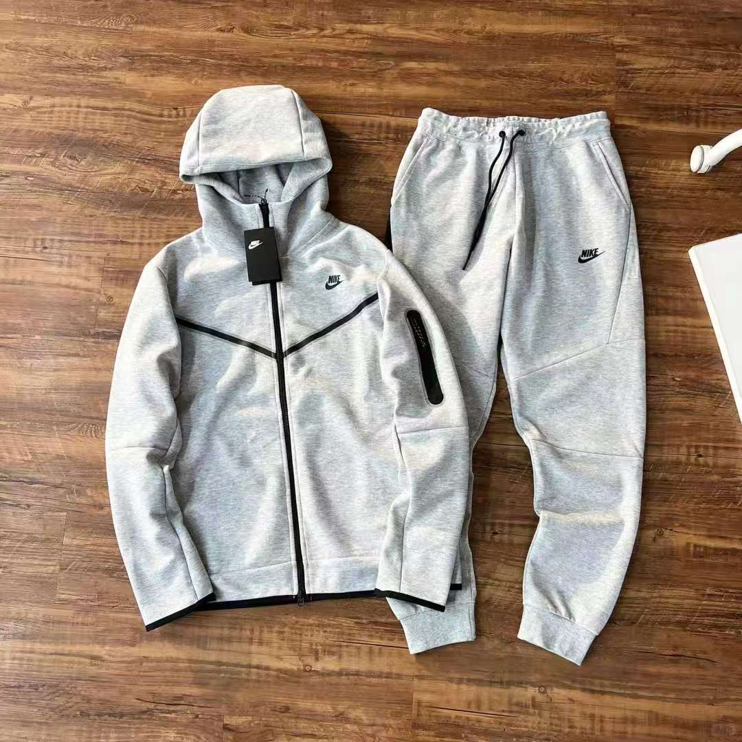 Nike Suits-001