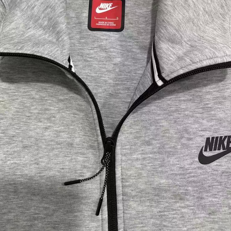 Nike Suits-001