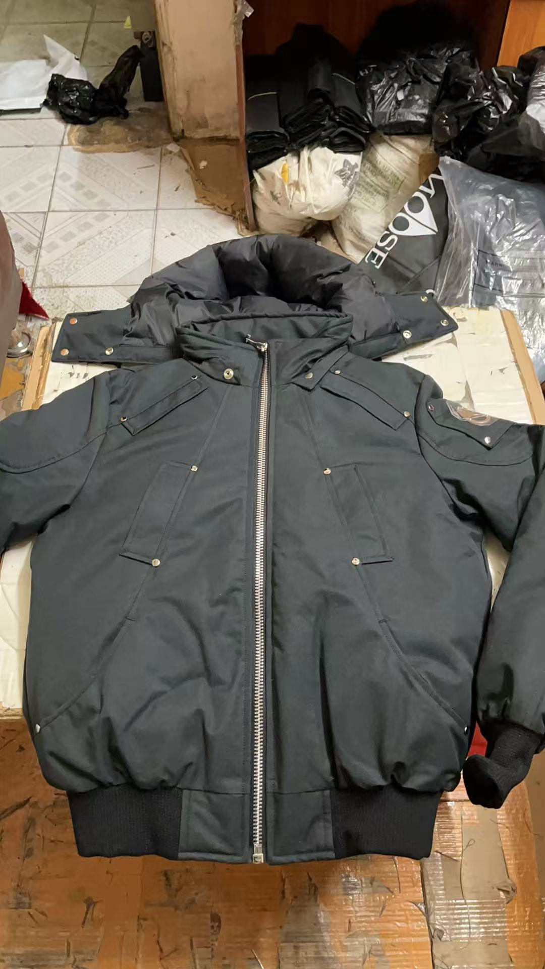 Moose Knuckles Coat-006