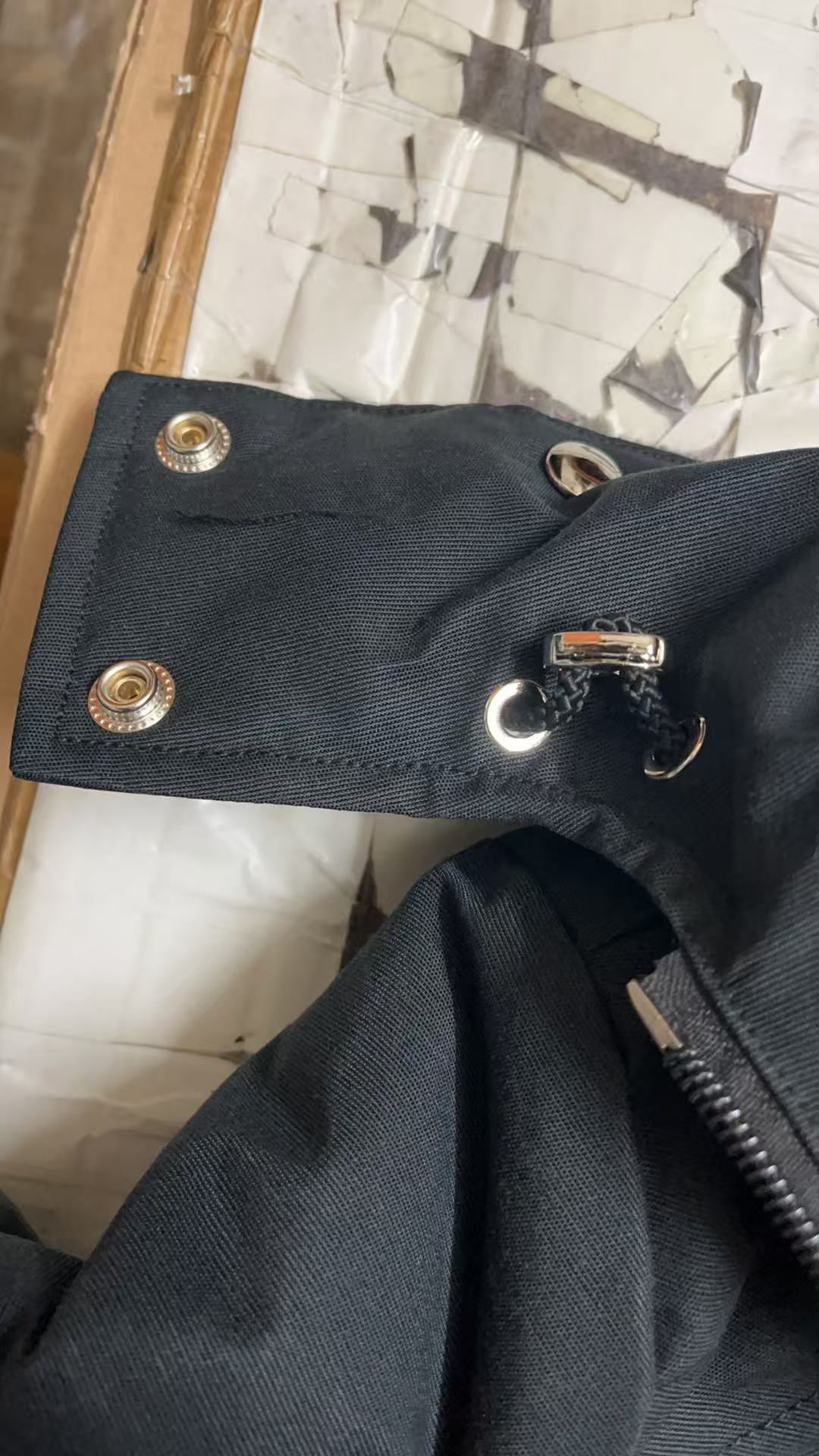 Moose Knuckles Coat-006