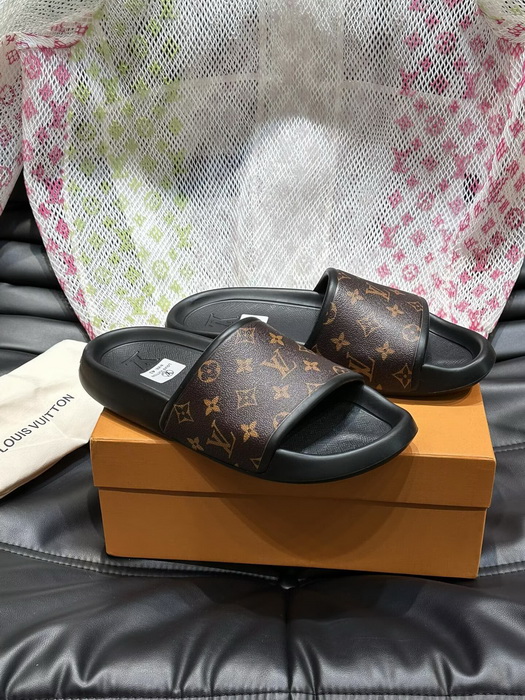 LV Slippers(AAA)-090