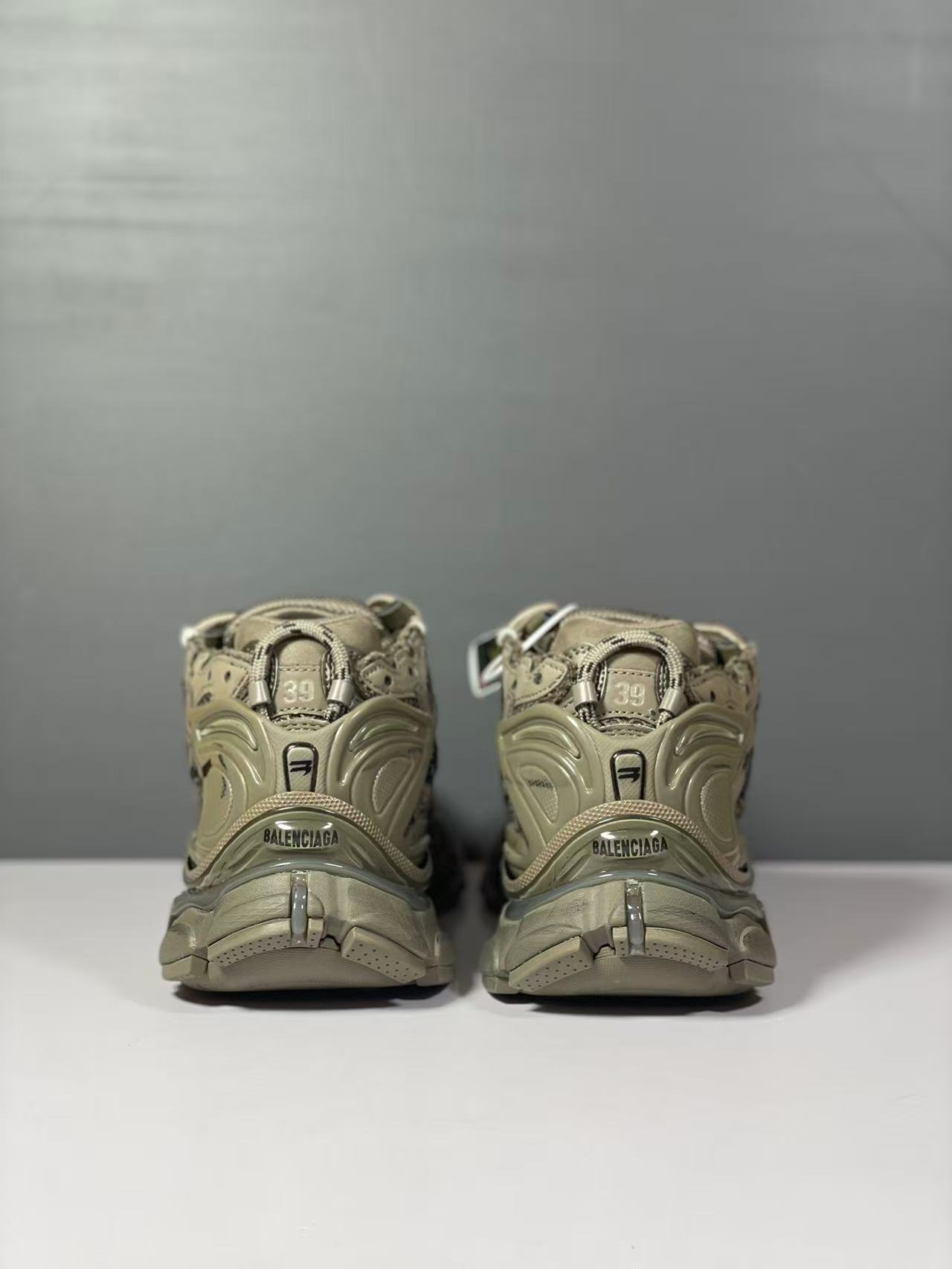 Balenciaga Shoes(AAA)-385