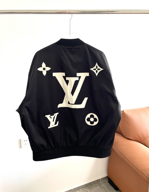 LV Jacket-075