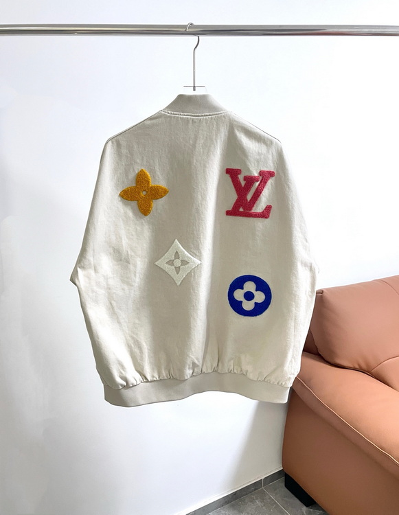 LV Jacket-071