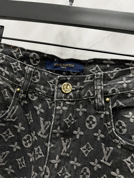 LV Jeans-064