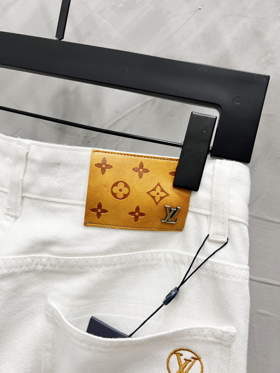 LV Jeans-076
