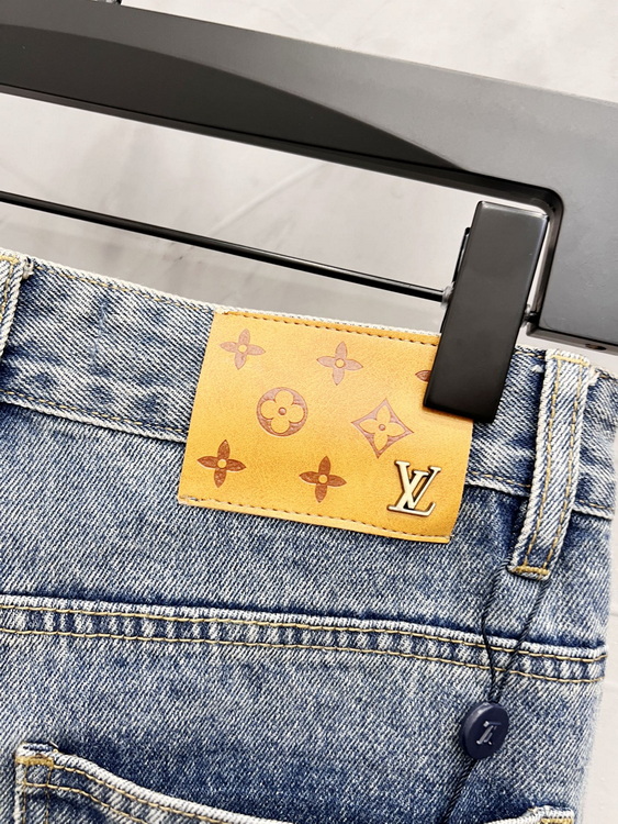 LV Jeans-081