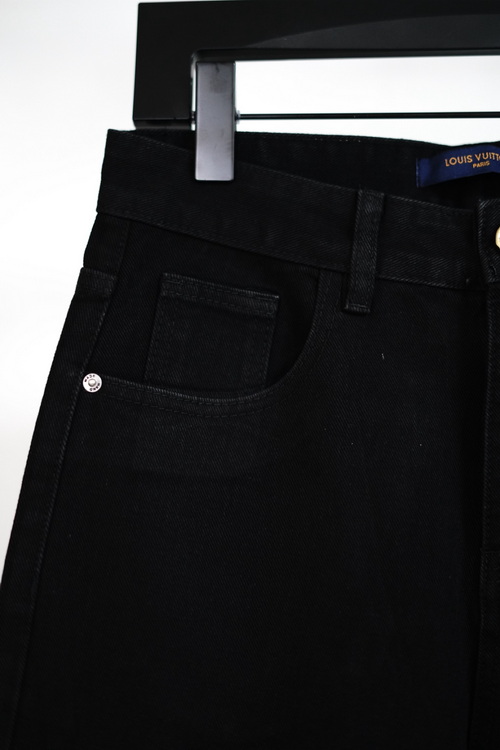 LV Jeans-134